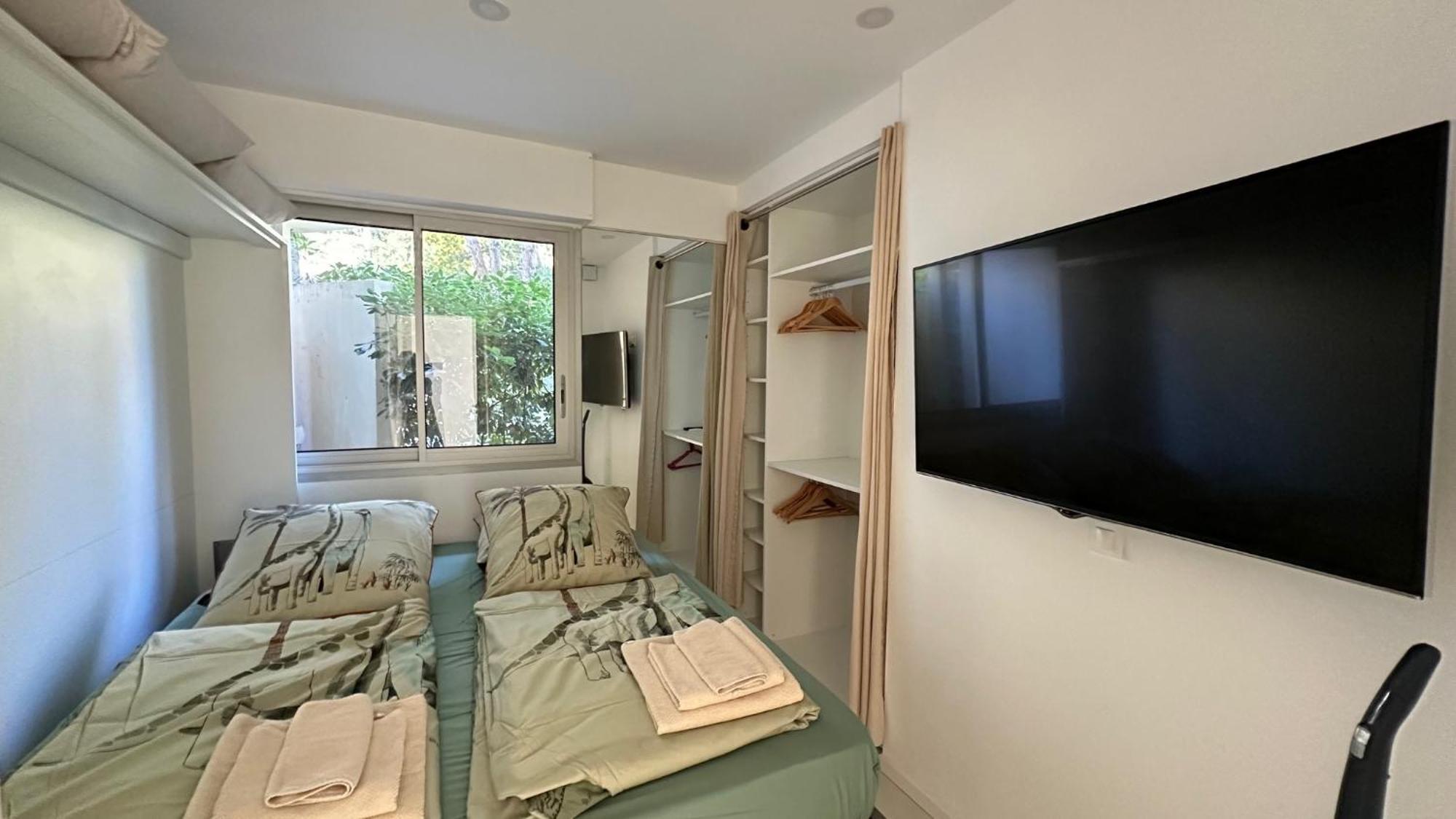 Appartement 2 Chambres Vue Mer Panoramique, Proche Croisette Cannes Vallauris Exterior photo