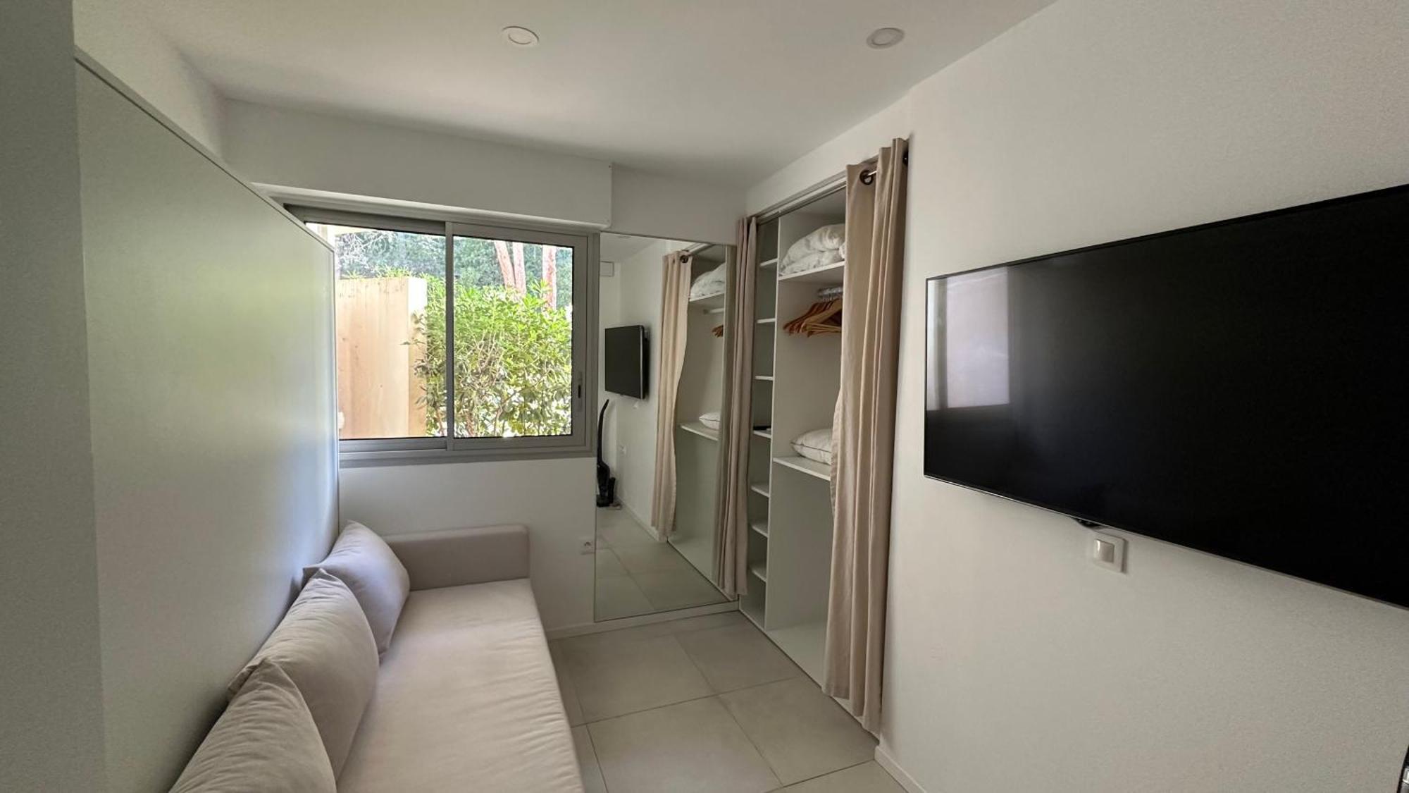 Appartement 2 Chambres Vue Mer Panoramique, Proche Croisette Cannes Vallauris Exterior photo