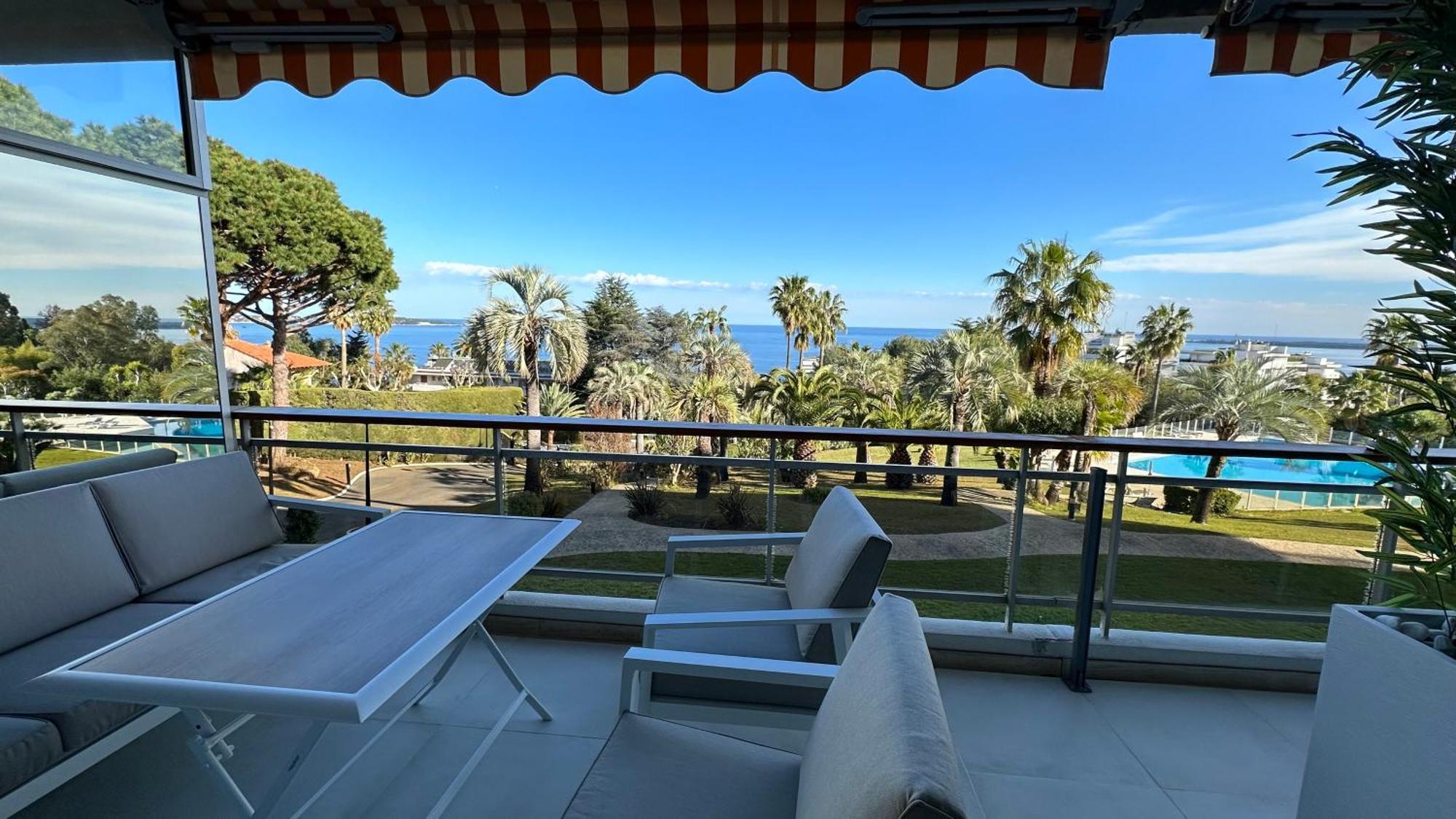 Appartement 2 Chambres Vue Mer Panoramique, Proche Croisette Cannes Vallauris Exterior photo