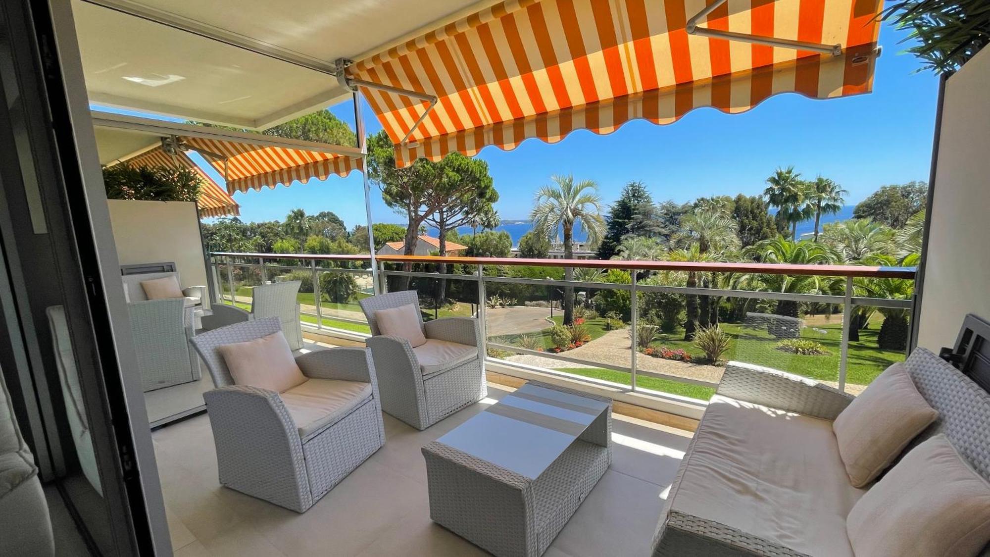 Appartement 2 Chambres Vue Mer Panoramique, Proche Croisette Cannes Vallauris Exterior photo